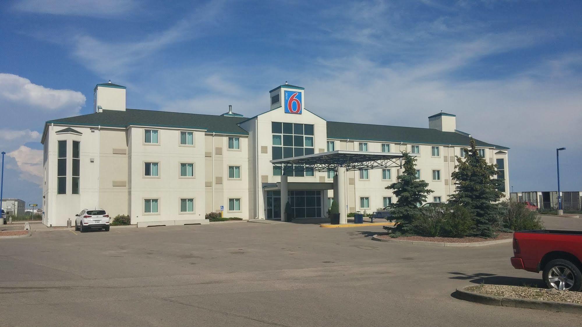Motel 6-Saskatoon, Sk Екстер'єр фото