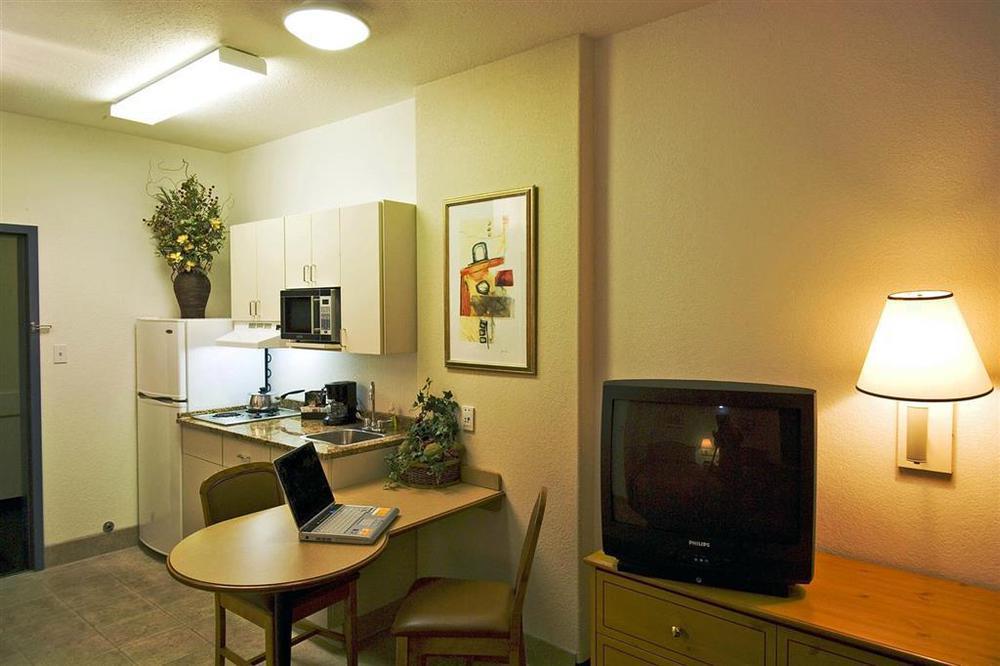 Motel 6-Saskatoon, Sk Номер фото
