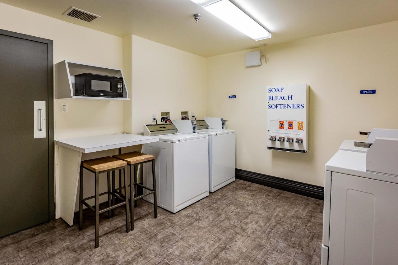Motel 6-Saskatoon, Sk Екстер'єр фото
