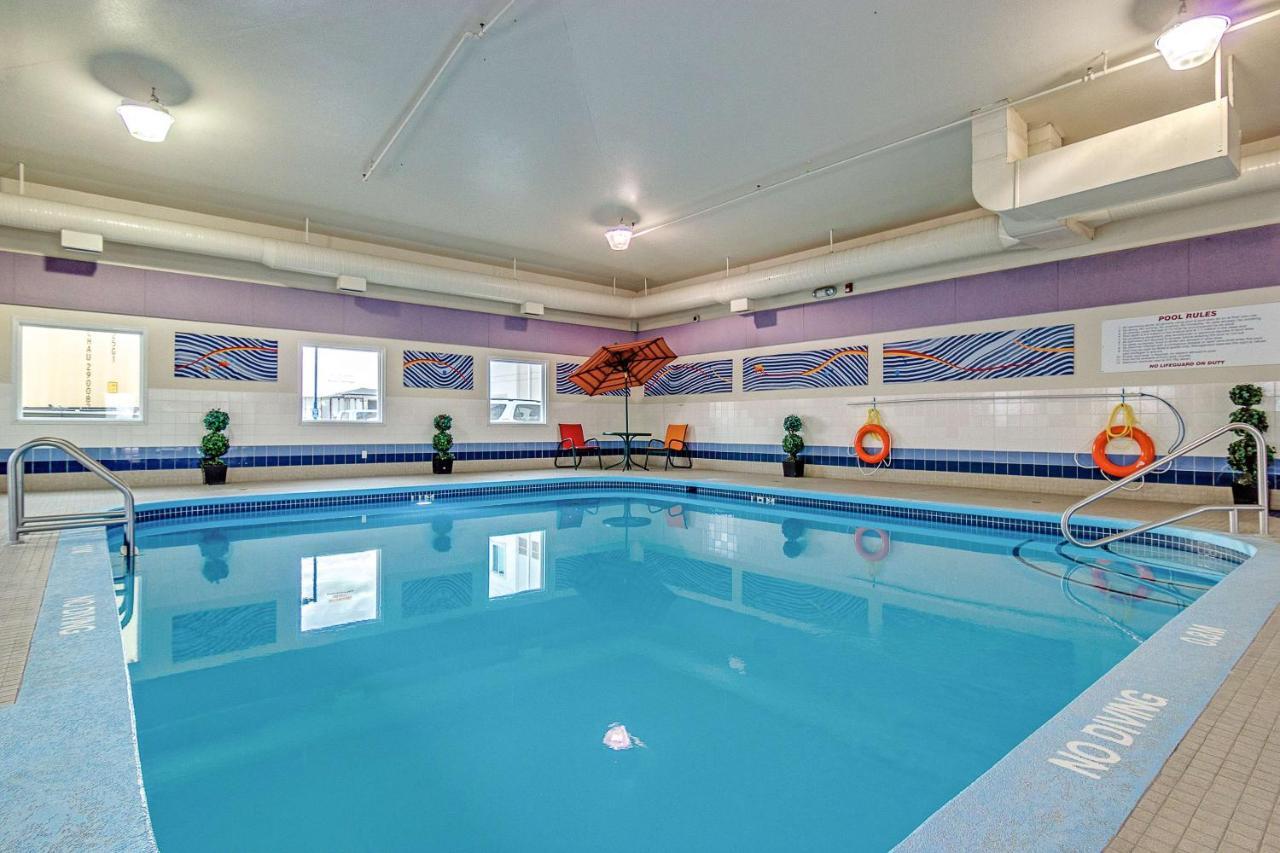 Motel 6-Saskatoon, Sk Екстер'єр фото