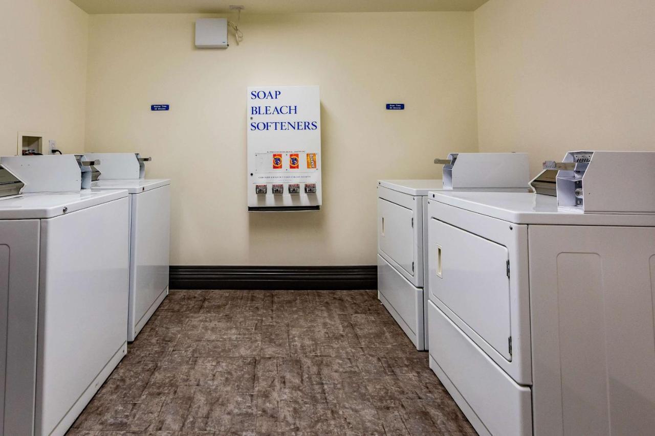Motel 6-Saskatoon, Sk Екстер'єр фото